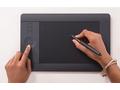 Intuos Pro Professional Creative Pen&Touch Tablet 