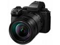 Panasonic Lumix S5 II X + 24-105 mm F, 4
