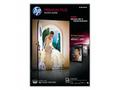 HP Premium Plus Photo Paper - Lesklý - A4 (210 x 2